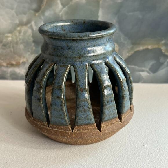 John Mills Tea Light Holder Stoneware Pottery Blue Speckled Glaze Vintage 1987 - Picture 1 of 6